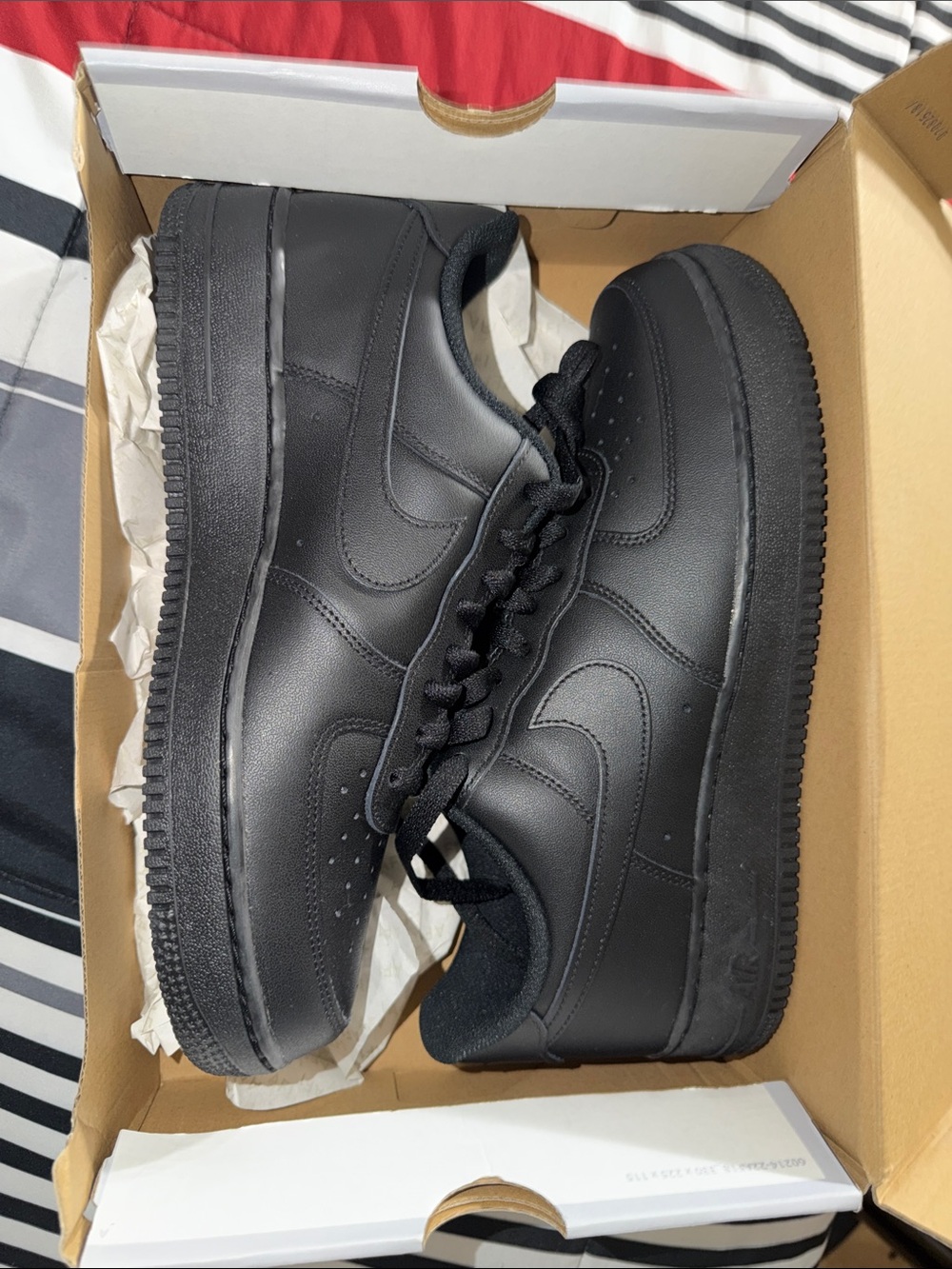 Nike Men's Black Leather Low-Top Sneakers